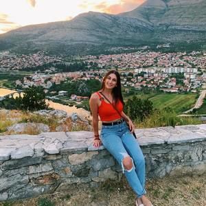 Meet your Posher, Sara